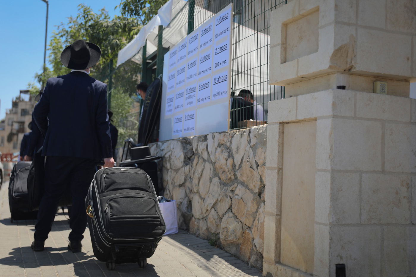 חזרת תלמידי חברון לקפסולות בשבוע שעבר, אילוסרטציה