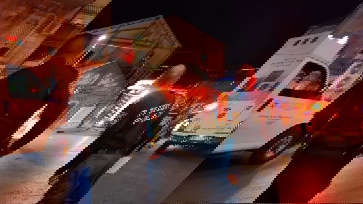 באמצע הלילה: שריפה בבית ישראל • תיעוד