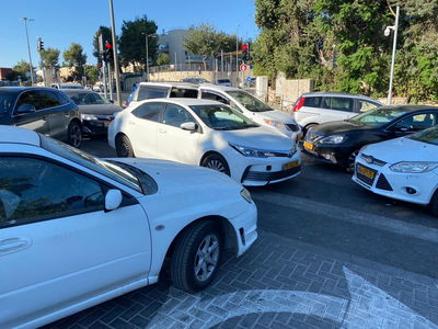 חרדים זועמים: 'מסכנים את חיי הילדים'. צפו