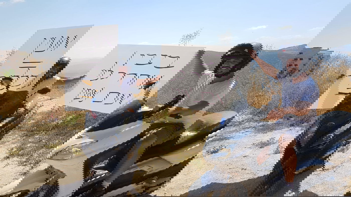 סערת אומן: חסידי ברסלב הפגינו בצפת נגד נתניהו ﻿• צפו