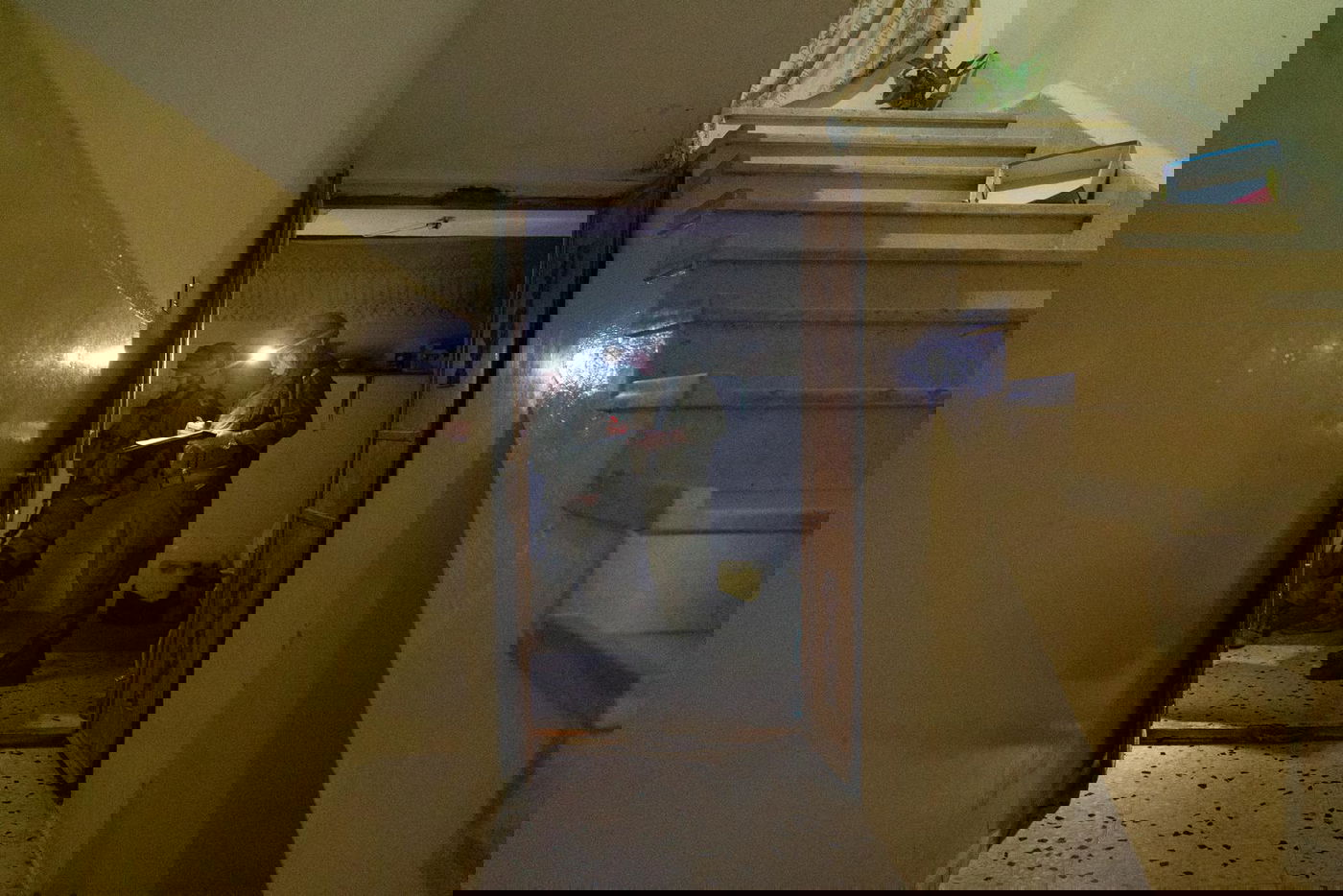 צפו בתיעוד: לוחמים פשטו על בית המחבל