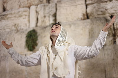 מאיר גרין בסינגל אלולי חדש: "ימי רחמים"