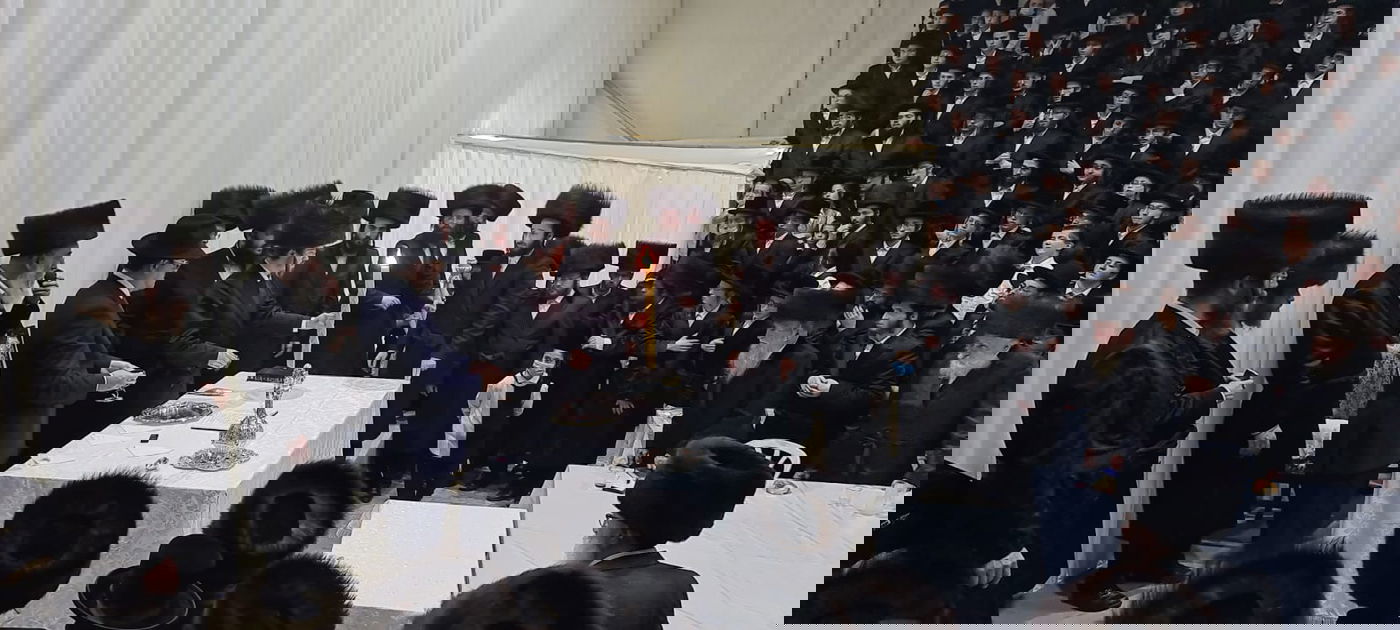 הטיש הראשון בסאדיגורה: עד 02:00 בלילה