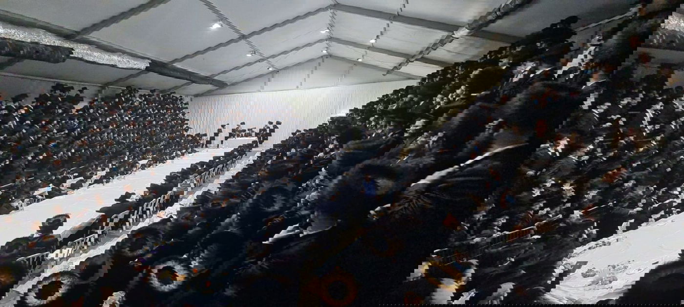 הטיש הראשון בסאדיגורה: עד 02:00 בלילה