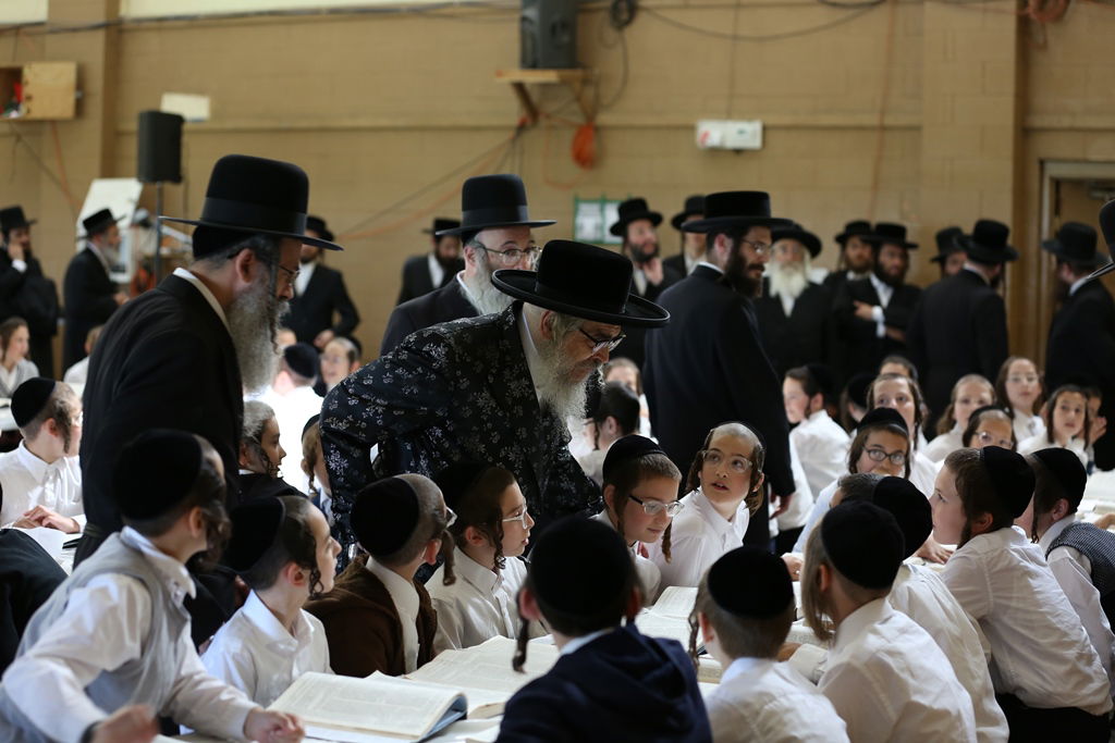 האדמו"ר מסאטמר ביקר ביום האחרון של 'מחנה הקיץ'