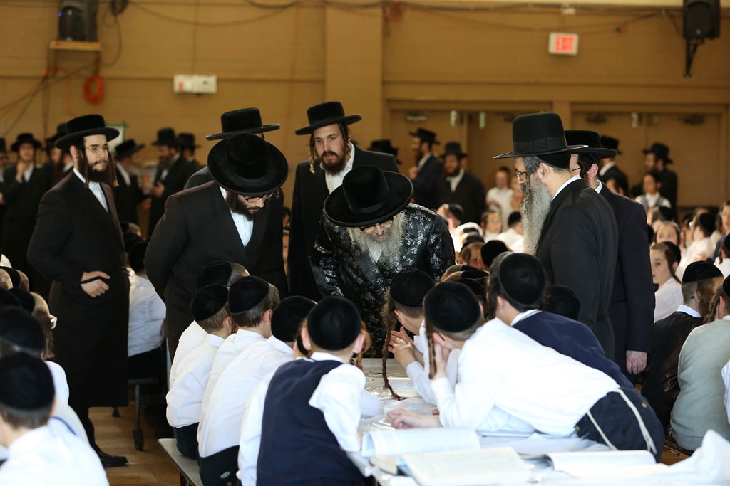 האדמו"ר מסאטמר ביקר ביום האחרון של 'מחנה הקיץ'