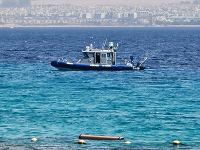 חצה את הים  בשחייה מירדן אל אילת ונעצר