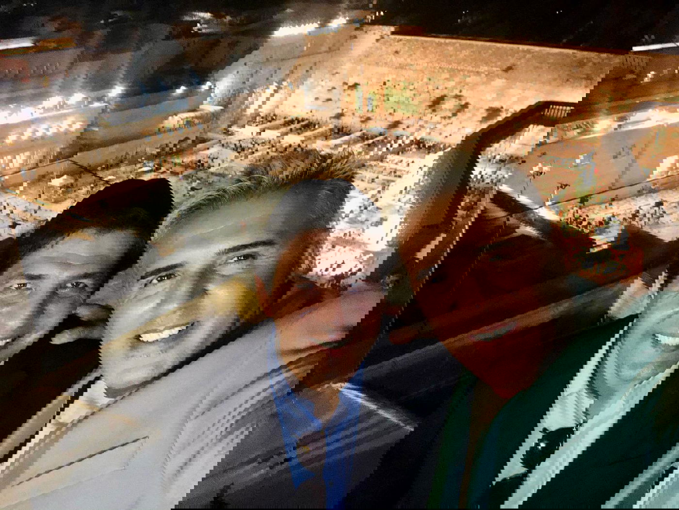 תיעוד: קובי פרץ ביקש סליחה בכותל המערבי