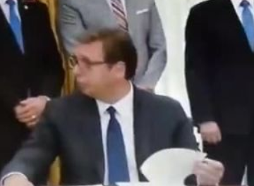 'על זה חתמתי?' הפרצוף הנדהם של הנשיא