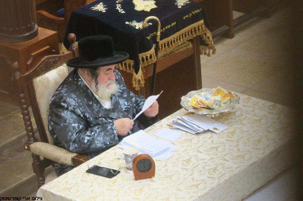 ביתר עילית: חסידי ויז'ניץ התברכו מהאדמו"ר