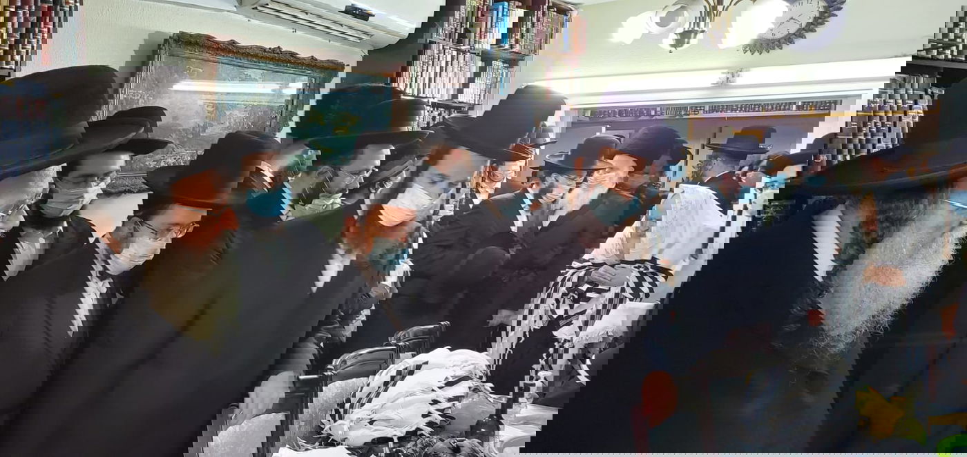 הרבי מאמשינוב, הגר"ש אלתר והסנדקאות