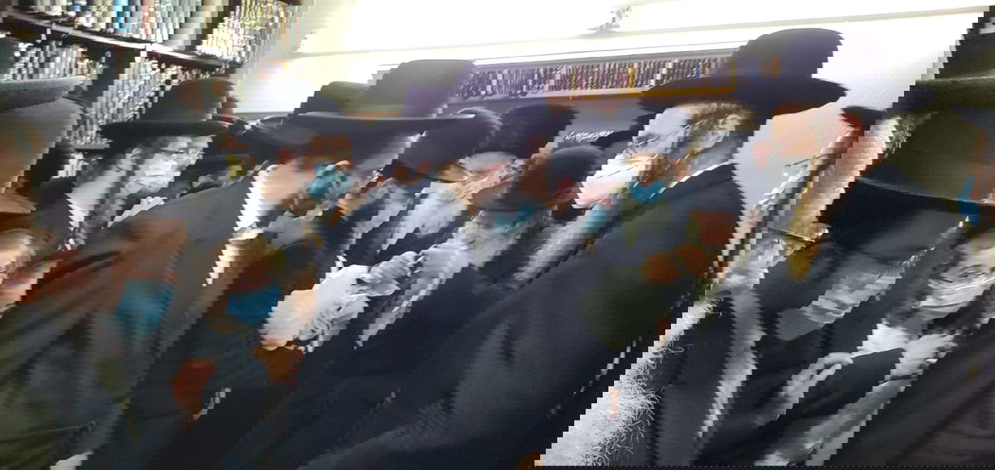 הרבי מאמשינוב, הגר"ש אלתר והסנדקאות