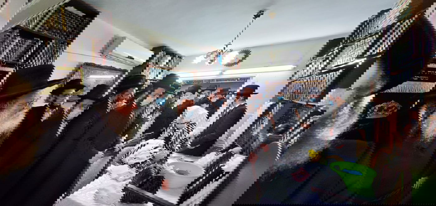 הרבי מאמשינוב, הגר"ש אלתר והסנדקאות