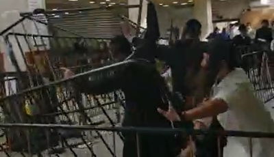 זעם מתפרץ: ה'קפסולות' באומן נשברו • צפו