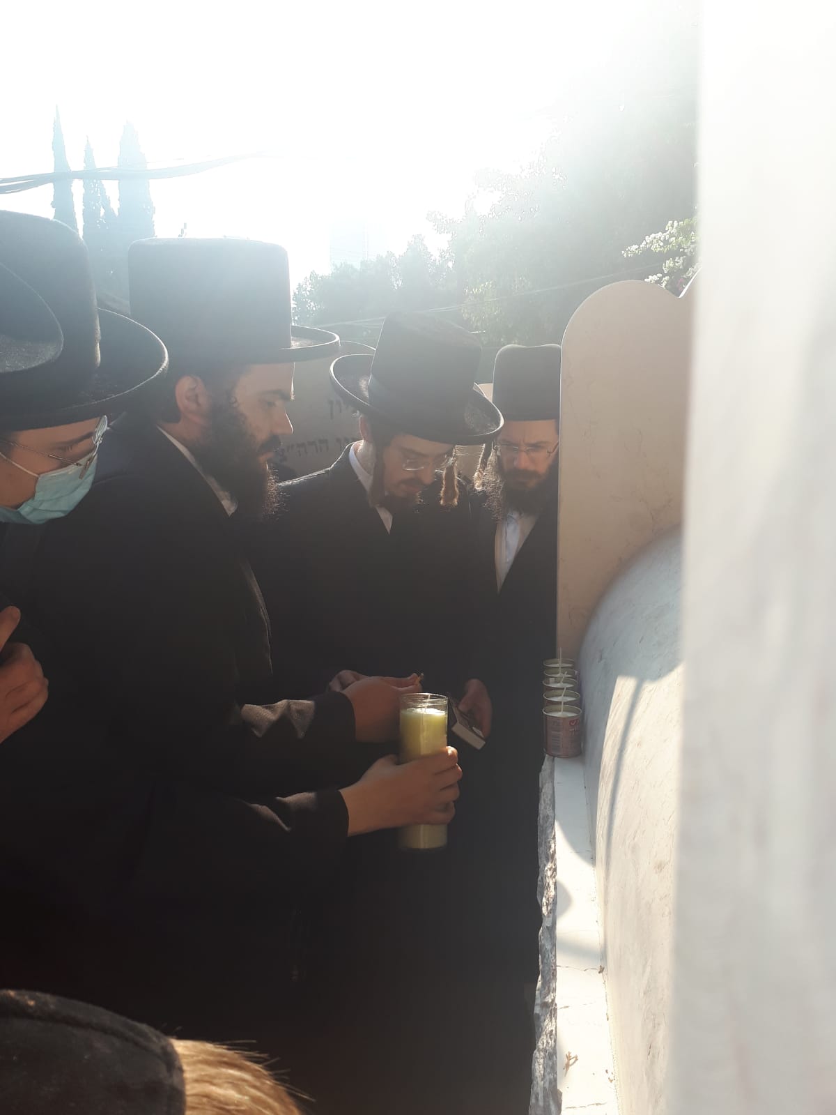 במלאות השלושים: האדמו"ר מסאדיגורה עלה לציון אביו