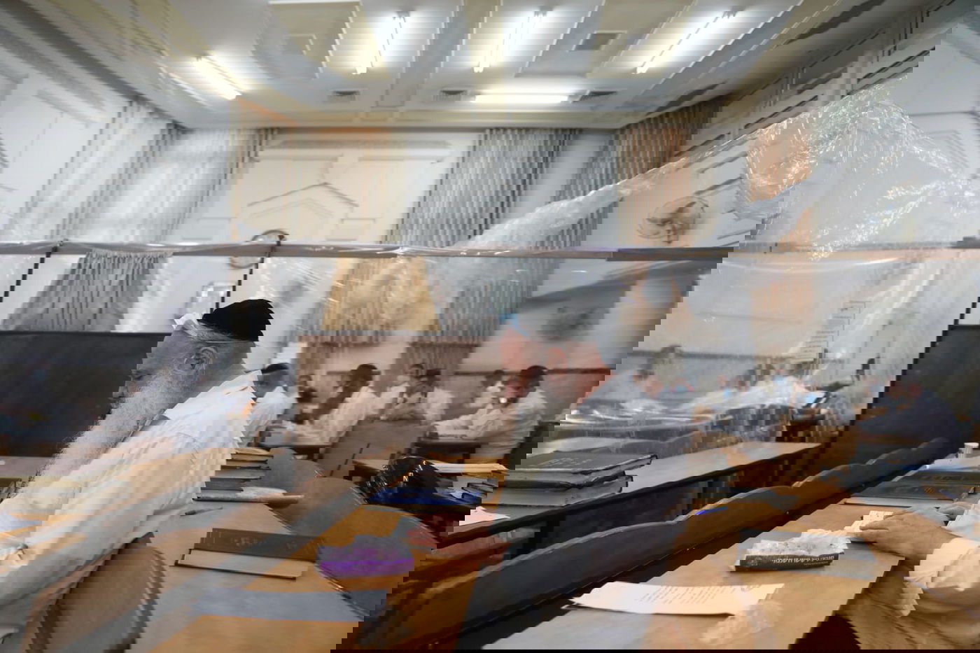 סיור מצולם בשכונה החרדית ה'אדומה'. צפו