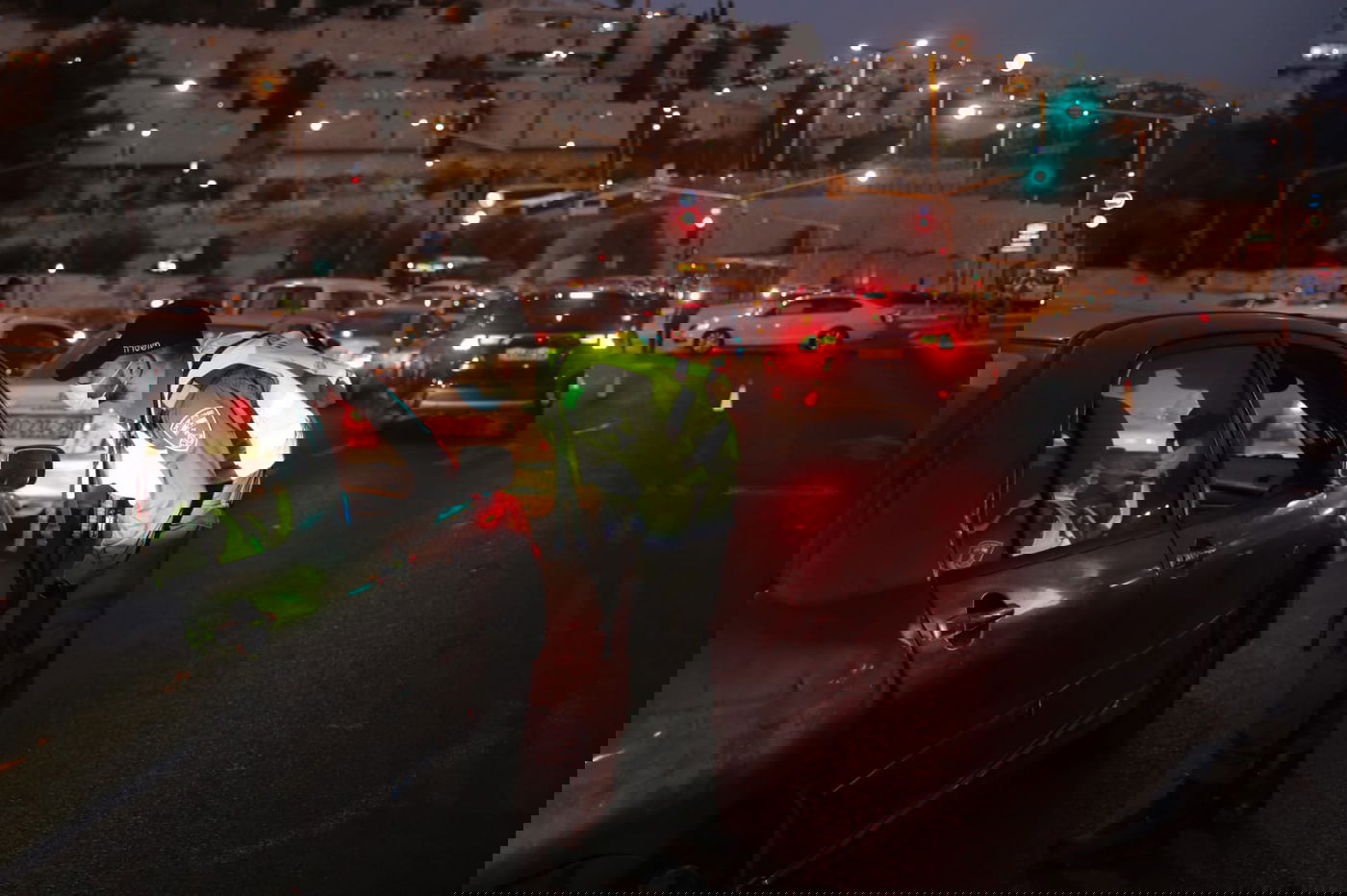 סיור מצולם בשכונה החרדית ה'אדומה'. צפו