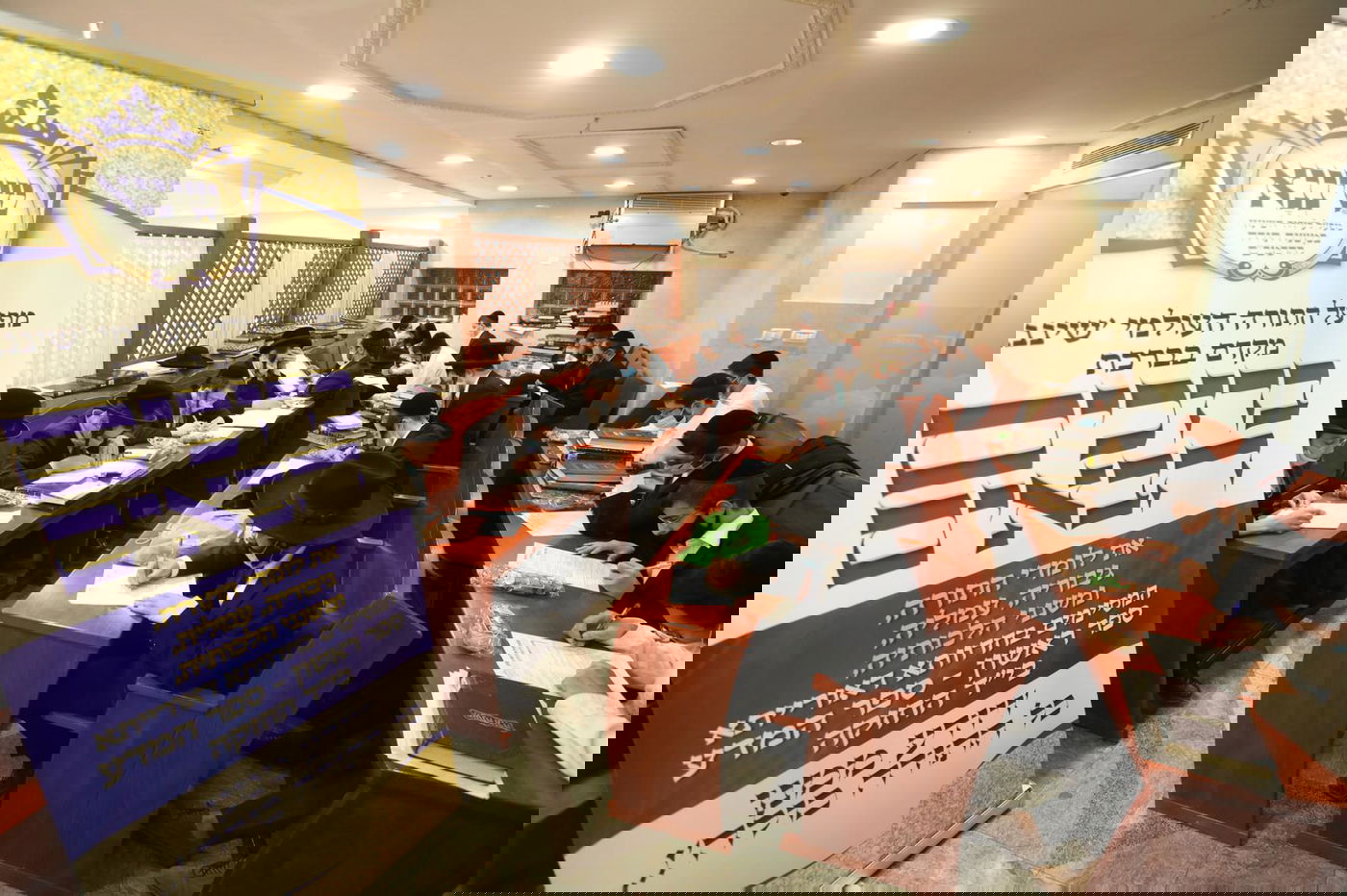 אלפי אברכים ובחורים נבחנו במסגרת מפעל ׳שיננא׳ העולמי