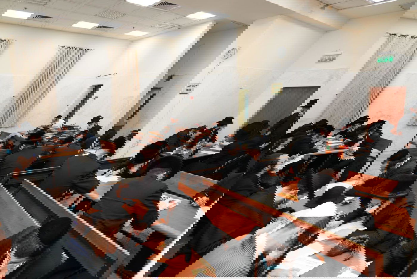 אלפי אברכים ובחורים נבחנו במסגרת מפעל ׳שיננא׳ העולמי