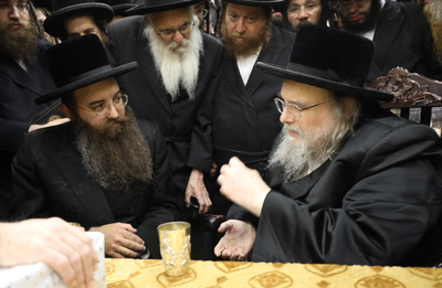 הרבי הזמין את האדמו"ר מבעלזא לבר מצווה