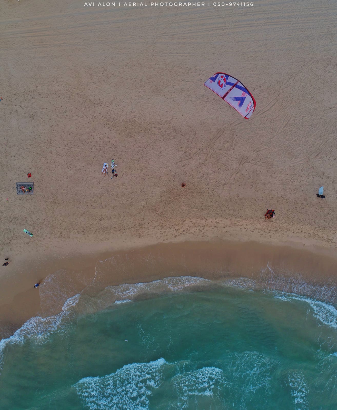 עוצר? תיעוד מחוף הים בראשון לציון • צפו