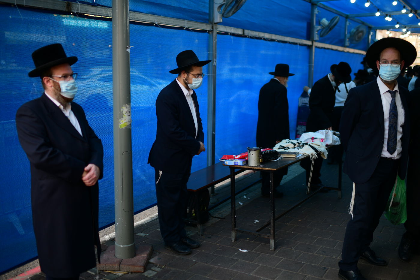 מחסומים ופקקים; העוצר הלילי בבני ברק