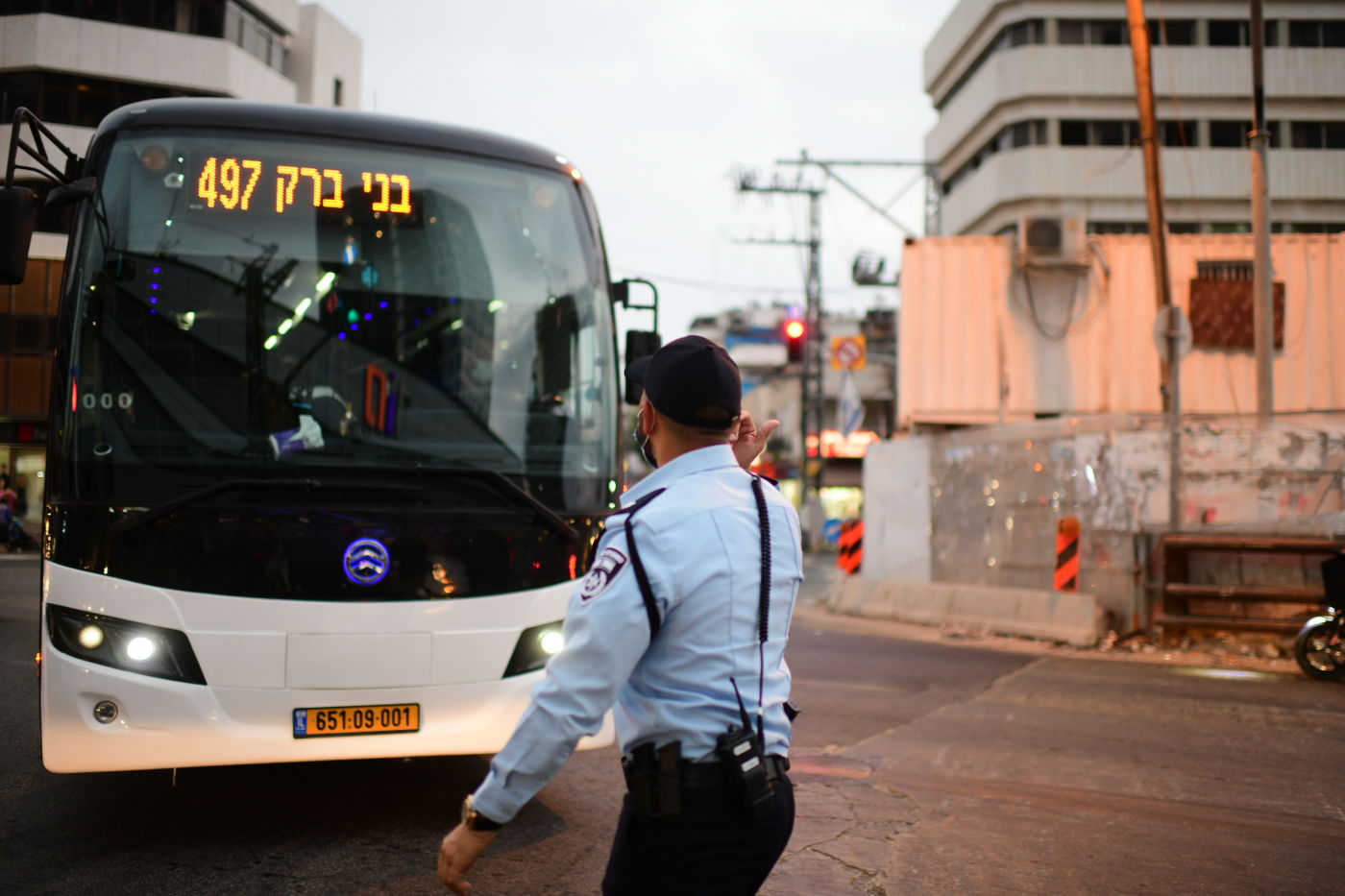 מחסומים ופקקים; העוצר הלילי בבני ברק