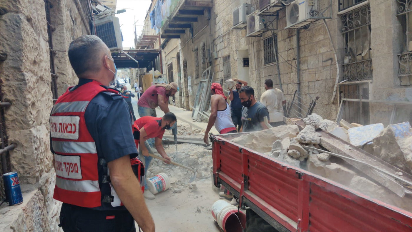 תיעוד: מרפסת קרסה בשכונת מאה שערים