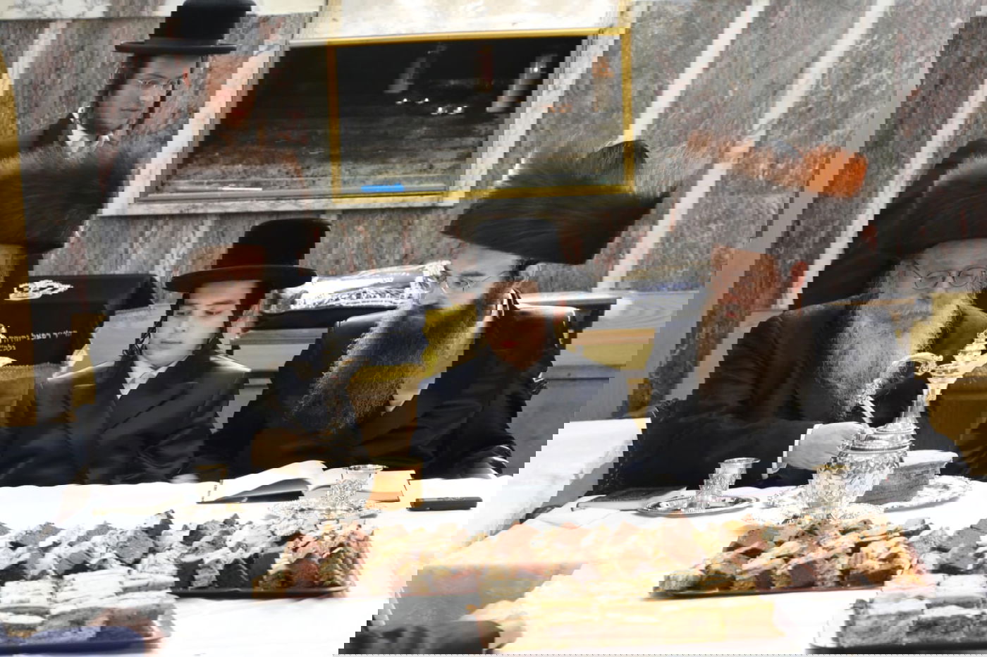 מעמד הנחת תפילין בסאדיגורה בירושלים