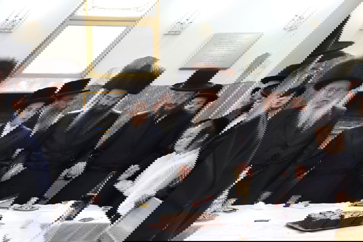 מעמד הנחת תפילין בסאדיגורה בירושלים