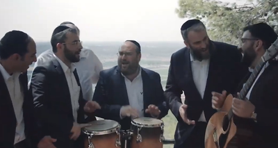 שדרני קול חי מיוזיק בסינגל השנתי: מנגנים מהלב