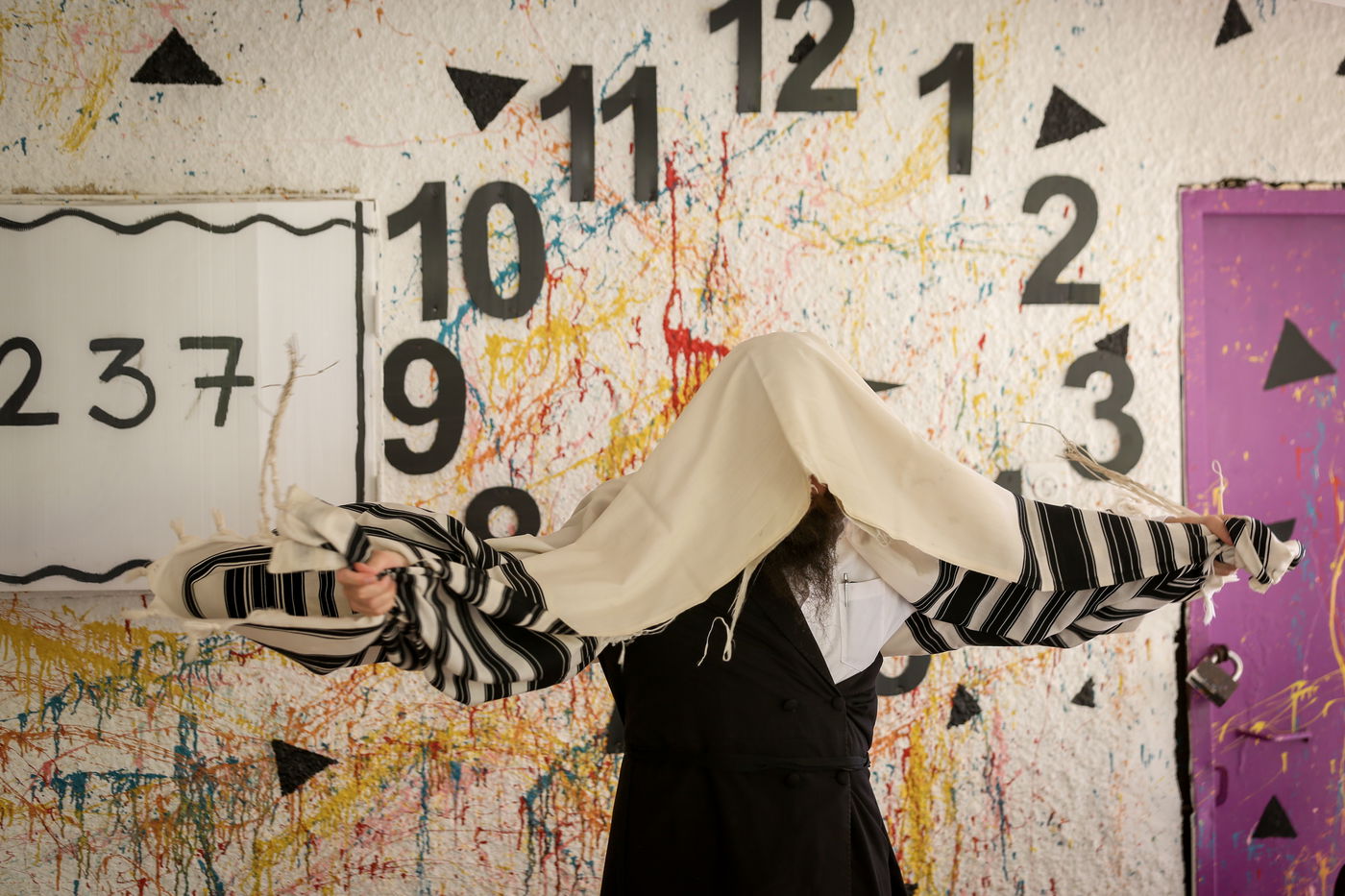 האדמו"רים בפנייה לאברכים: "עמדו לימינם של הבחורים"