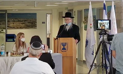 השר יעקב ליצמן: "אני רואה ב'כיכר השבת' כל מיני שטויות"