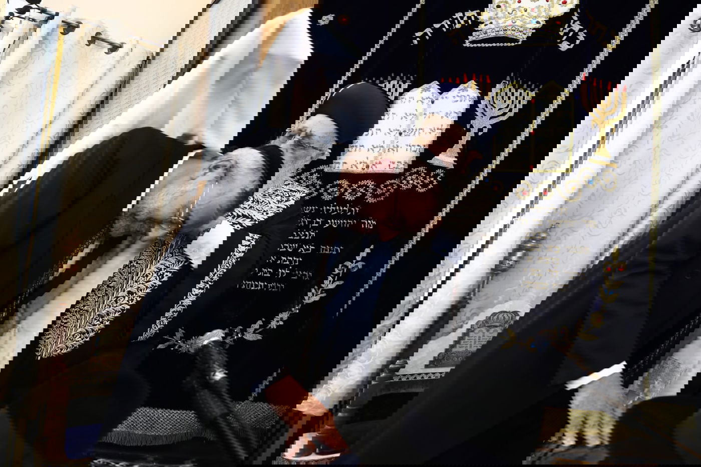 הראש"ל ערך מעמד הכתרה בבני ברק • צפו