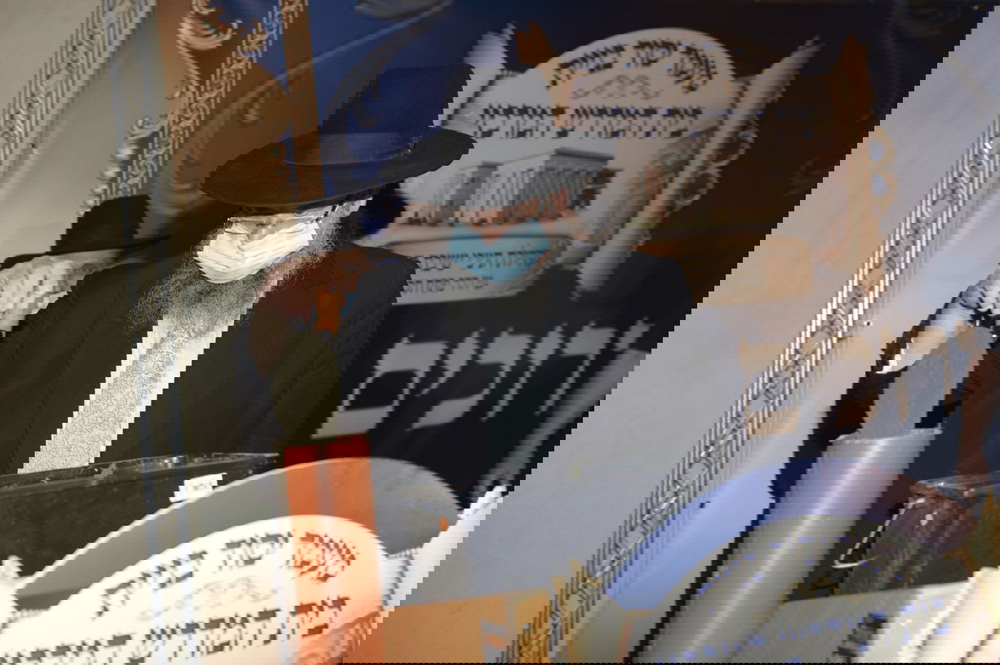 תיעוד: הנחת אבן הפינה לביהכ"נ 'חניכי ישיבת חברון'