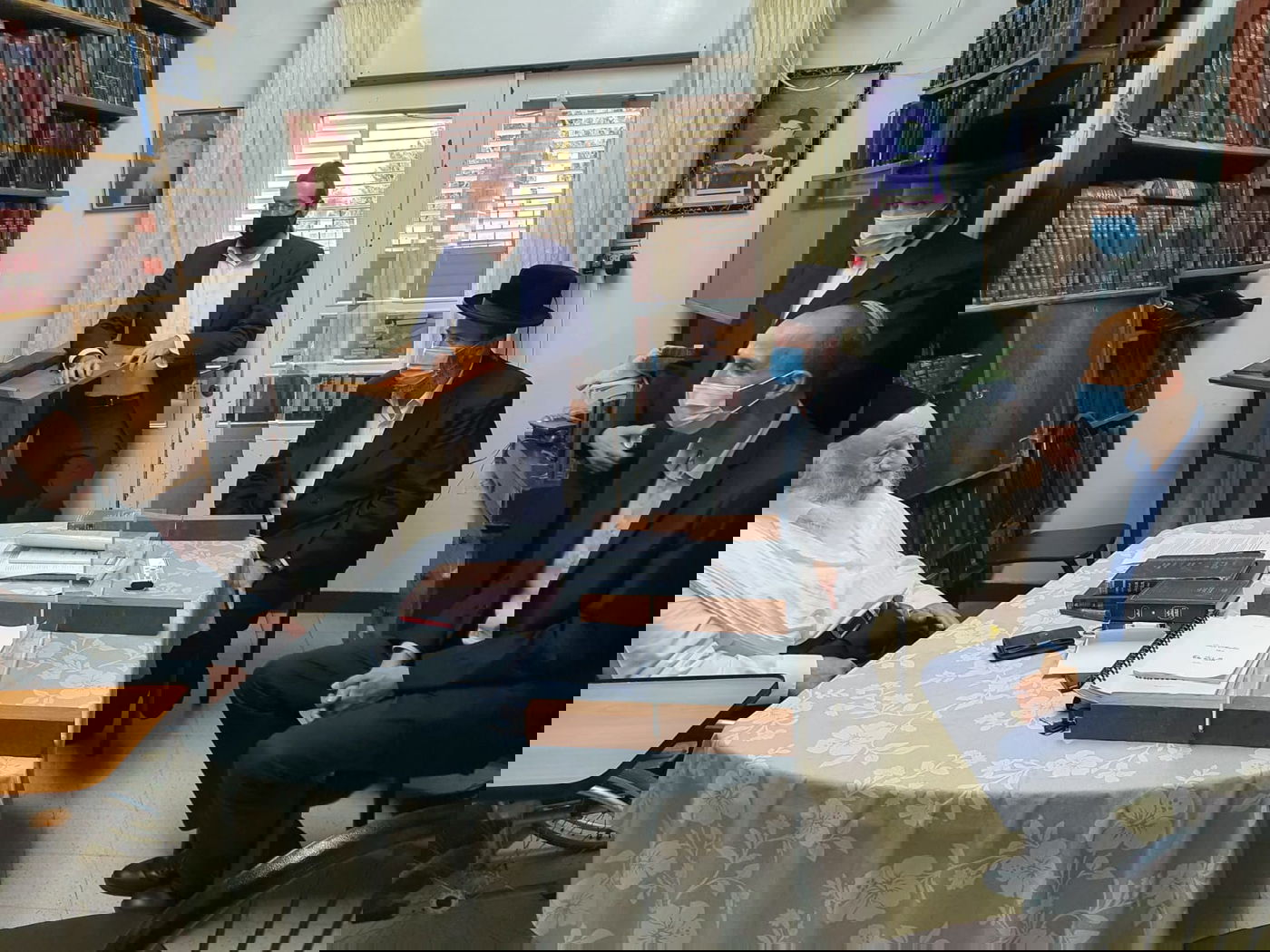 מנכ"ל 'לאומית' הנכנס בביקור והתייעצות אצל גדולי ישראל שליט"א