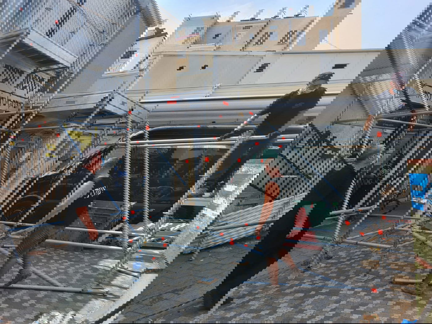 העבודות לבניית הגשר