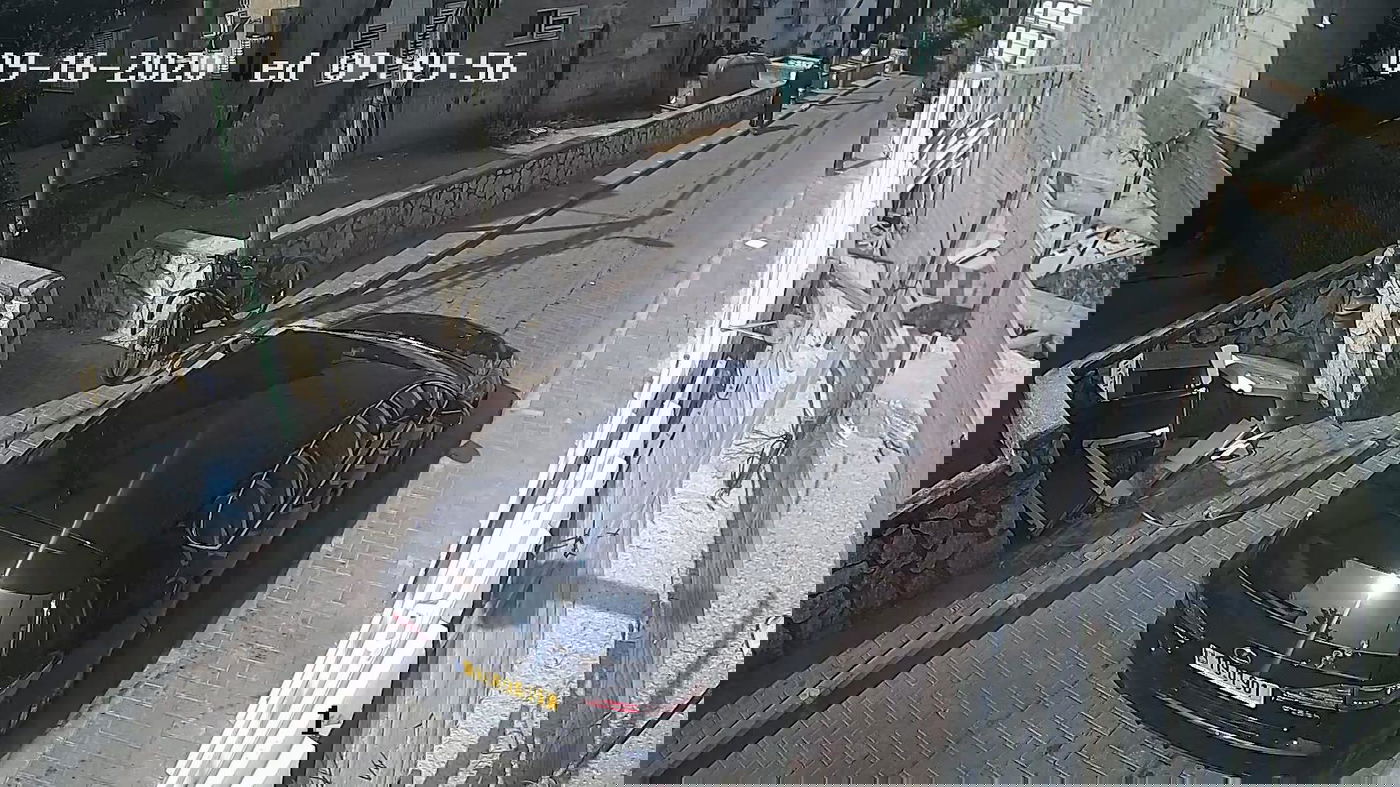 הרכב של השודדים, בזירה