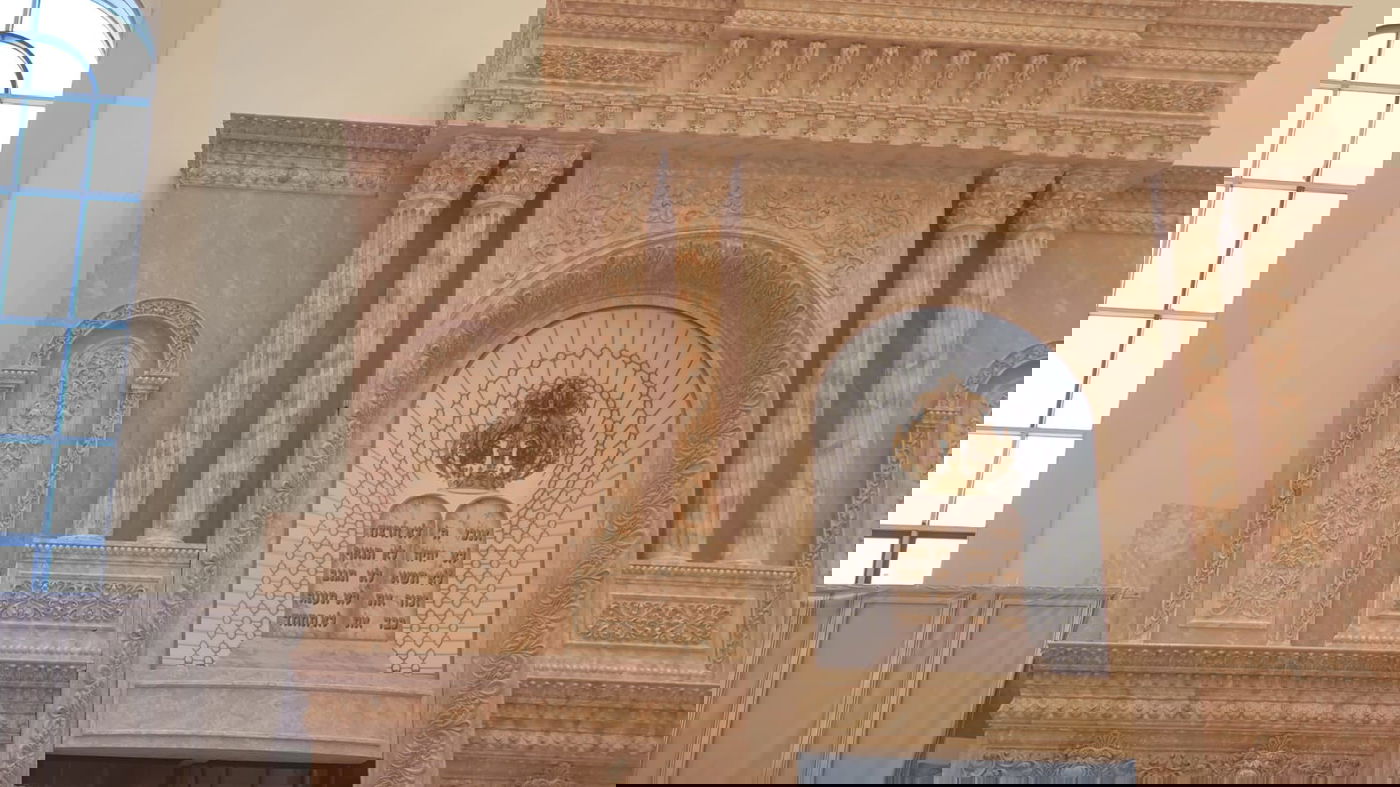 כך נראה בית המדרש ויז'ניץ וארון הקודש החדש