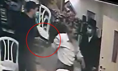 רגעי השוד: אקדח, איומים ובריחה