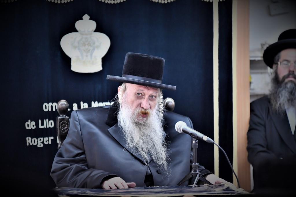 הרבי מטשרנוביל חיזק את בחורי הישיבה