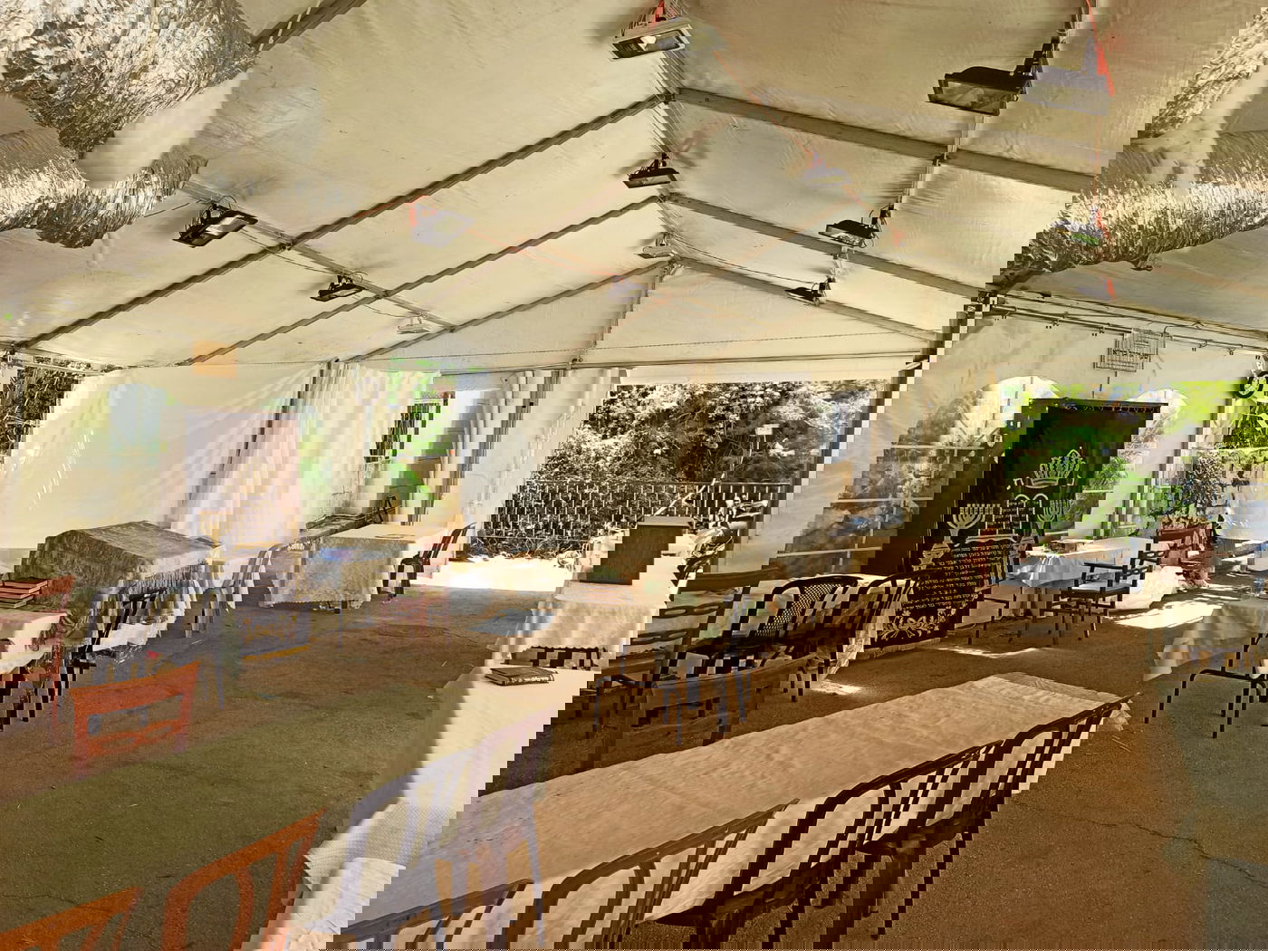 בחצר הבית: הגר"ב אלישיב הקים בית מדרש