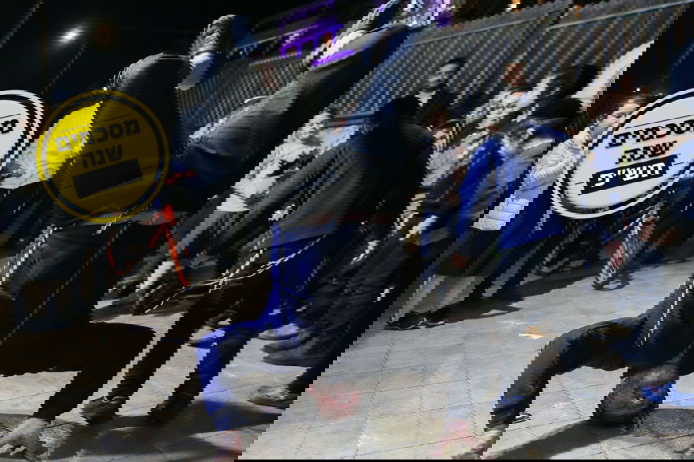 חגיגה חרדית אחרי הדחתו של רון קובי, מהדמויות הנשכחות