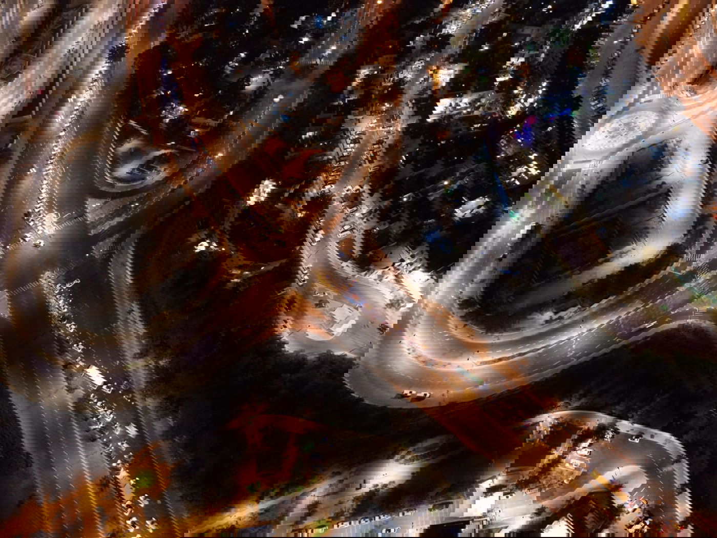 תוצאות הסגר: פקק ענק בכניסה לשכונת רמות