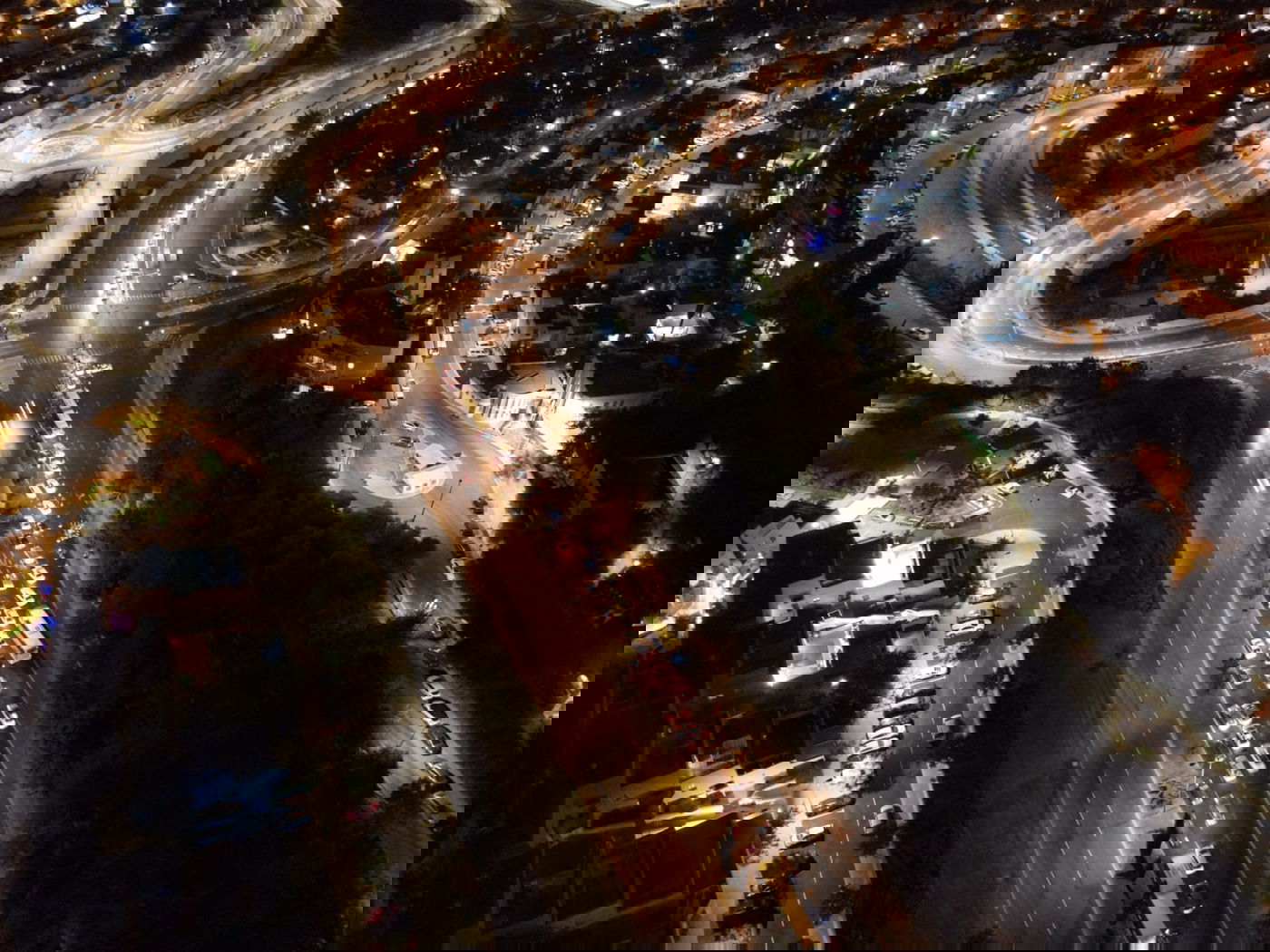 תוצאות הסגר: פקק ענק בכניסה לשכונת רמות