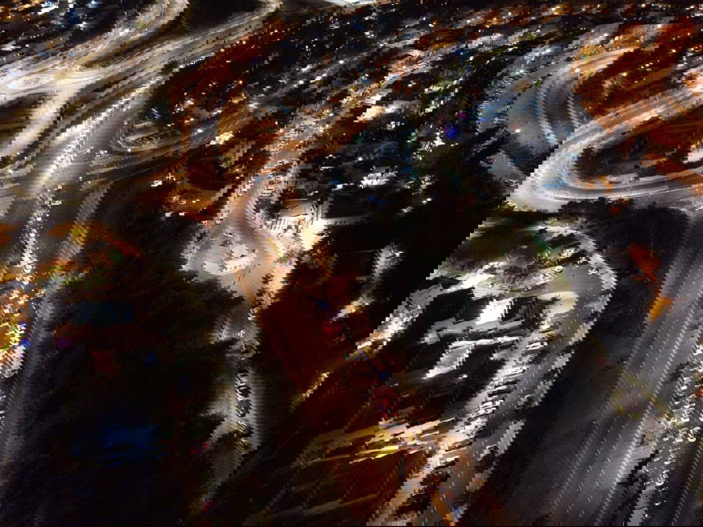 תוצאות הסגר: פקק ענק בכניסה לשכונת רמות