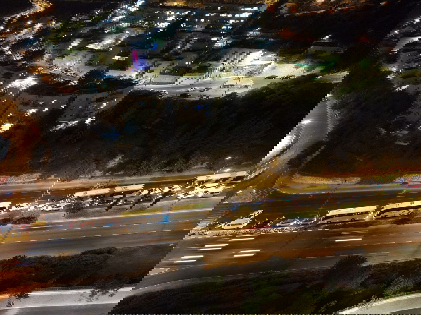 תוצאות הסגר: פקק ענק בכניסה לשכונת רמות