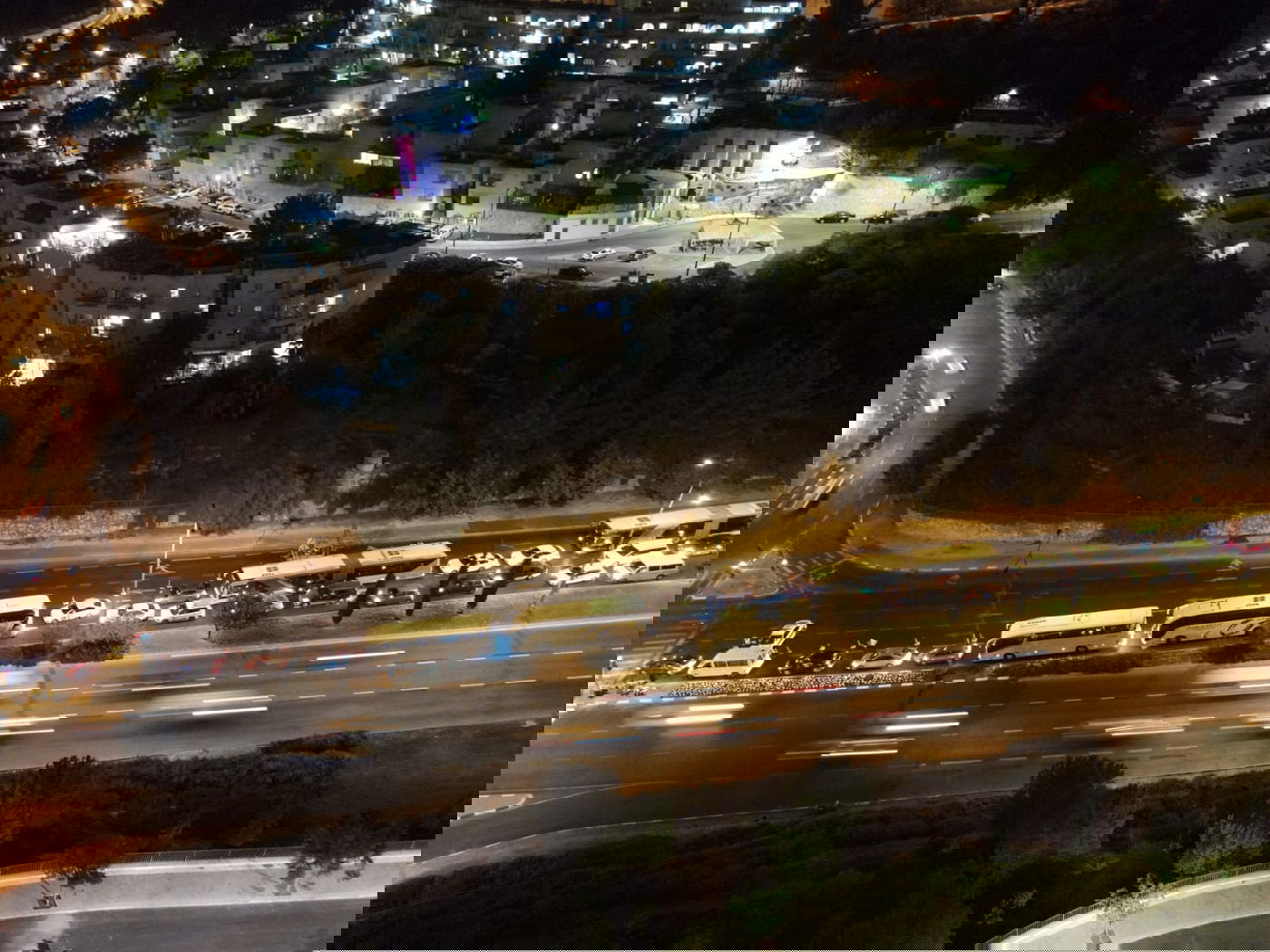 תוצאות הסגר: פקק ענק בכניסה לשכונת רמות