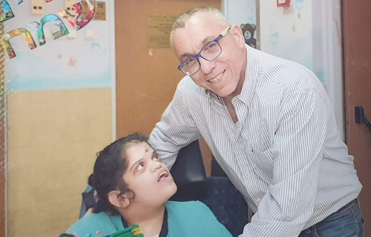 כשהרופא יצא מהחדר בפנים רציניות ואמר את אותן שלוש מילים, חרב עליהם עולמם