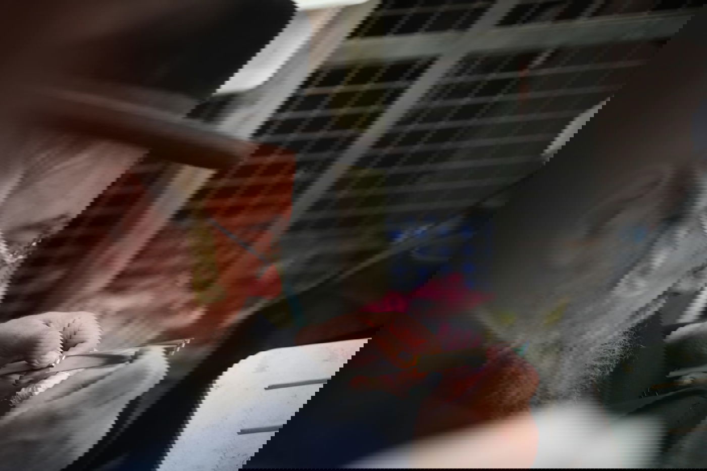 לפני כפרות: כך בודקים את סכיני השחיטה